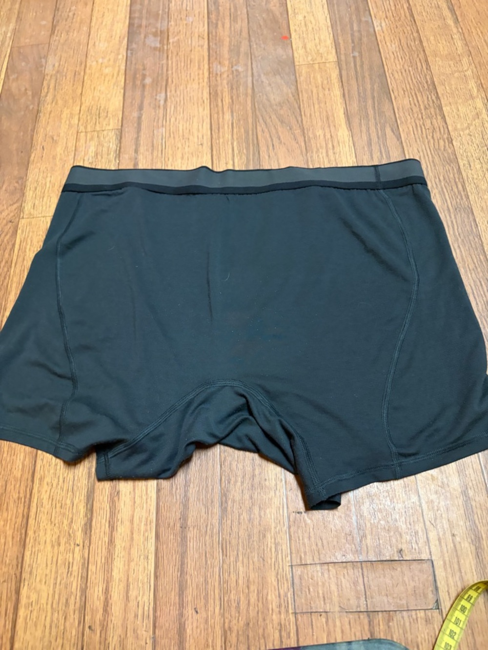 Lululemon Men's Black Stretch Boxer Briefs - Comfortable Everyday Support